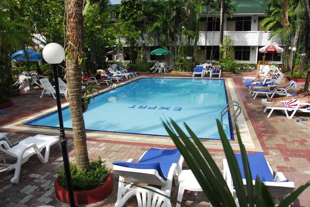 The Expat होटल Patong